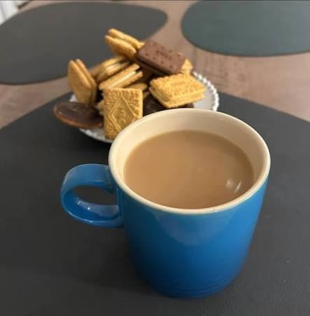 The after supper tea, with a biscuit or two, is one of the best teas of the  day👌